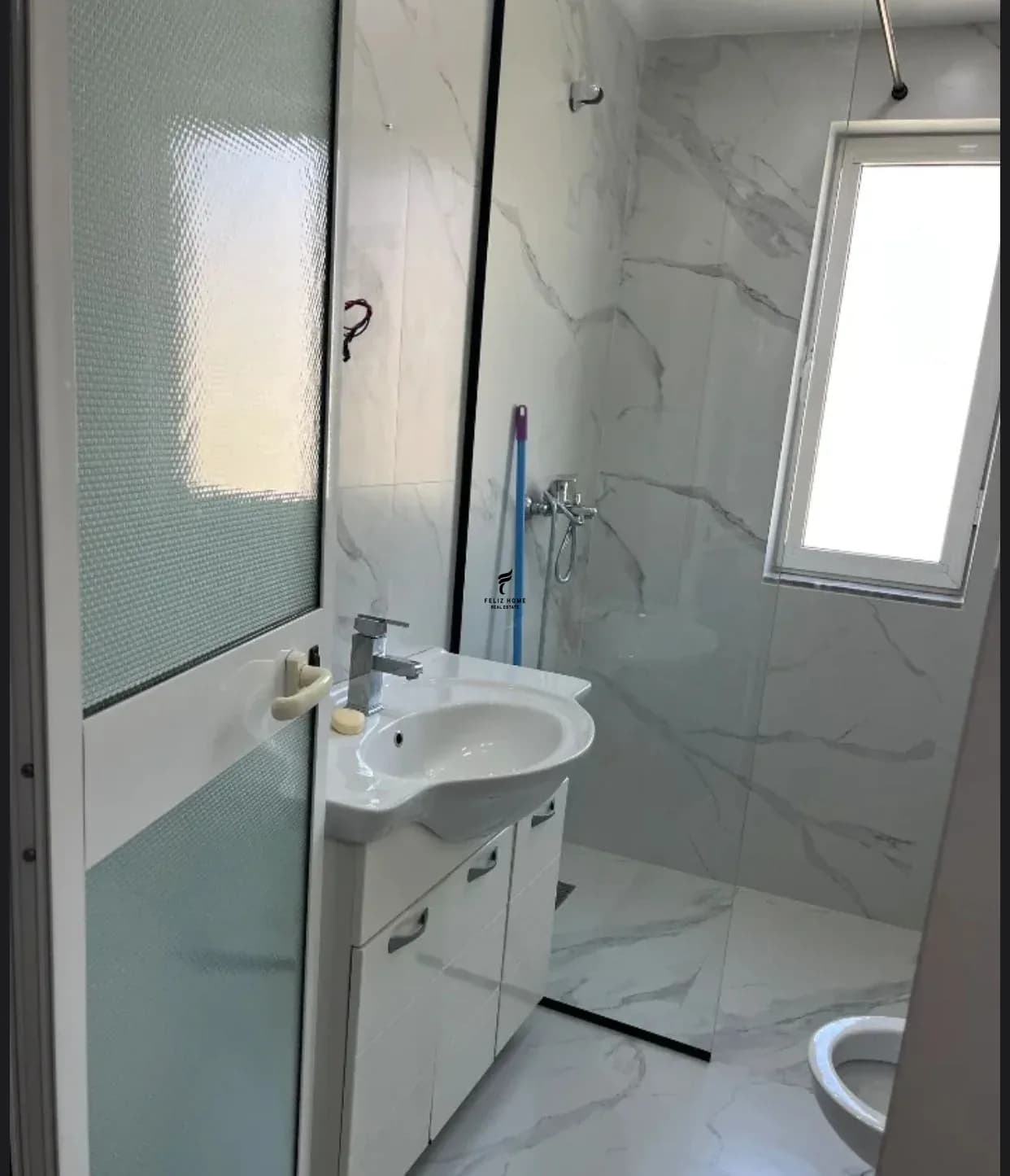 APARTAMENT ME QERA 1+1 XHAMLLIK 45.000 LEKE 4