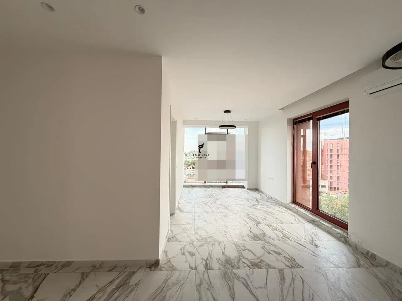 ZYRE ME QERA 70 M2 RRUGA E KAVAJES 1.200 EURO 3