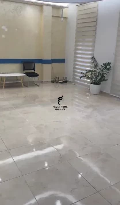 ZYRE ME QERA 122 M2 RRUGA E DURRESIT 180.000 LEKE