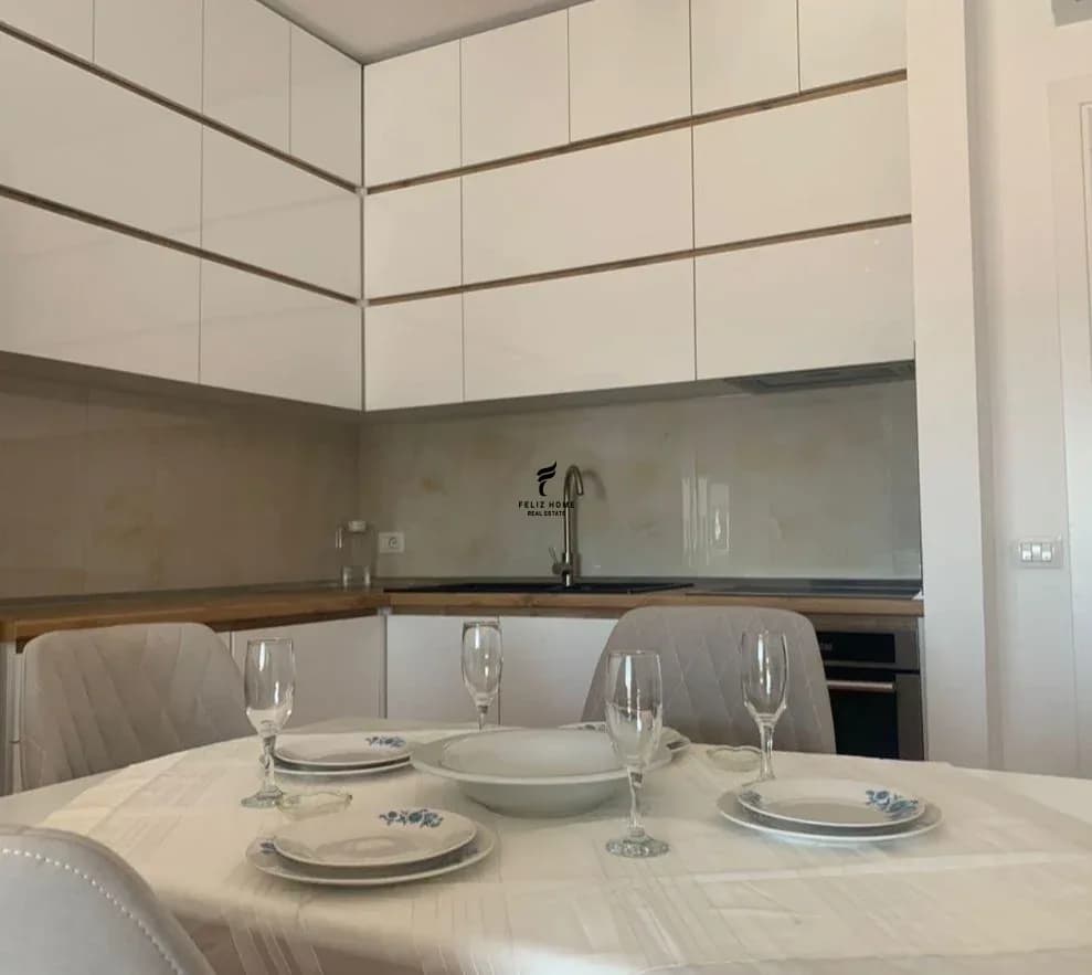 APARTAMENT ME QERA 2+1 5 MAJI 65.000 LEKE 3