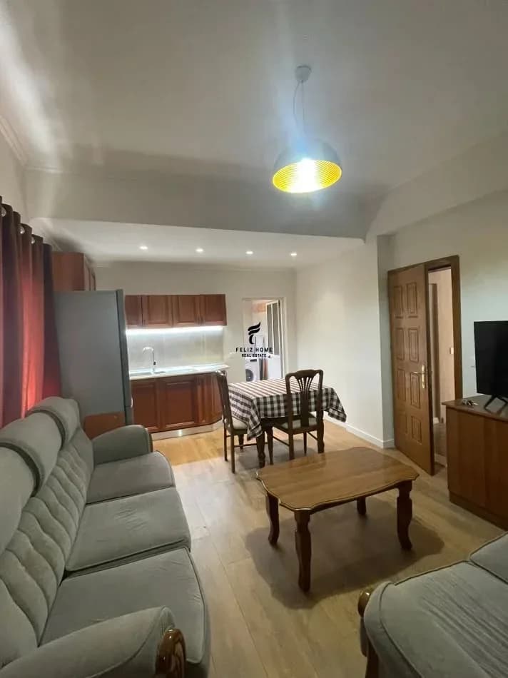 APARTAMENT ME QERA 1+1 SELITE 40.000 LEKE