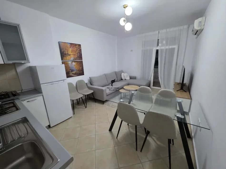 APARTAMENT ME QERA 1+1 ISH EKSPOZITA 65.000 LEKE