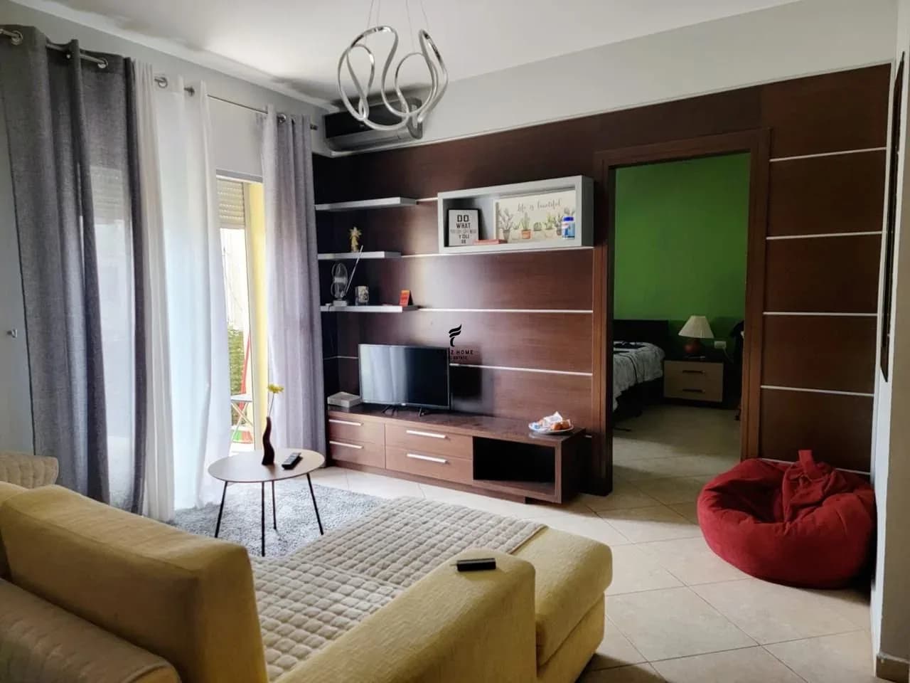 APARTAMENT ME QERA 1+1 ALI DEMI 450 EURO 2