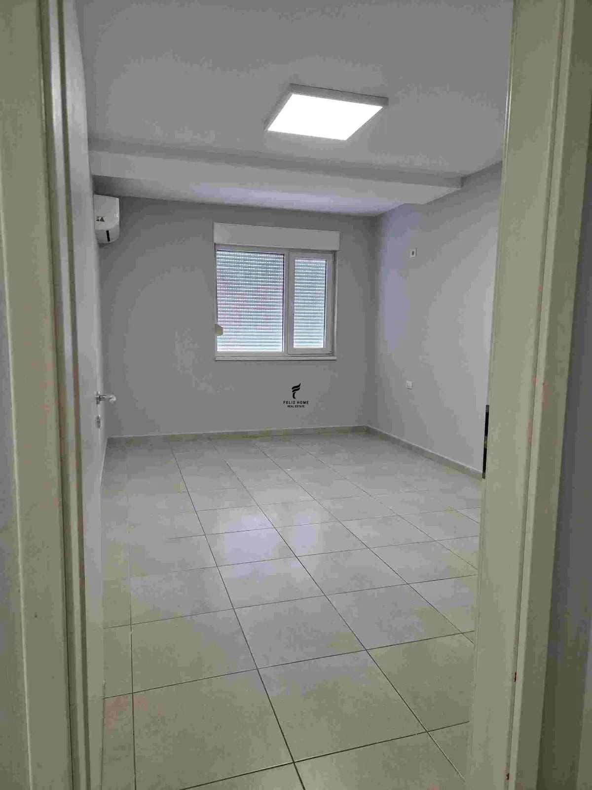 ZYRE ME QERA 55M2 21 DHJETORI 40.000 LEKE 4