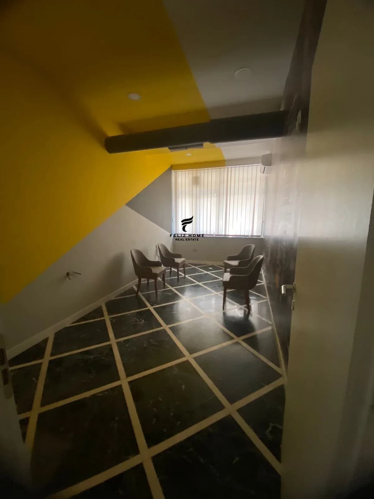SHITET ZYRE 224 M2 BULEVARDI ZOGU I 675.000 EURO 3