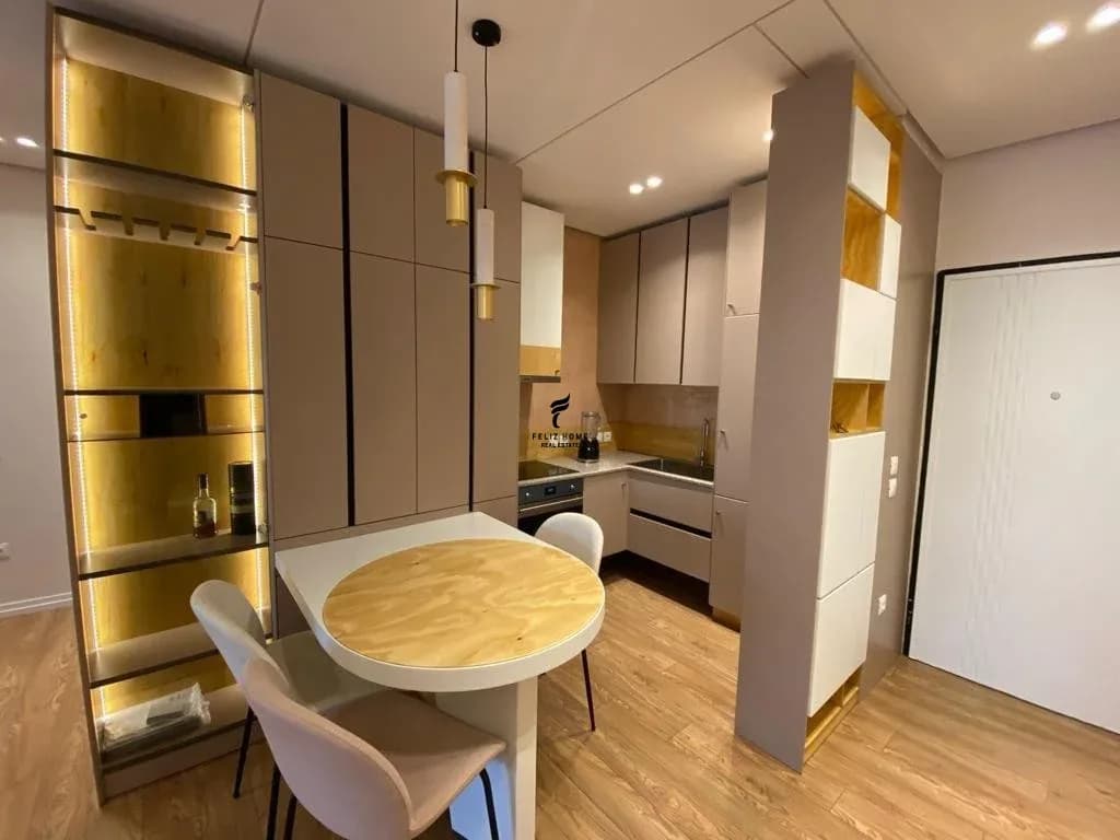SHITET APARTAMENT 1+1 RRUGA E KOSOVAREVE 340.000 EURO 2