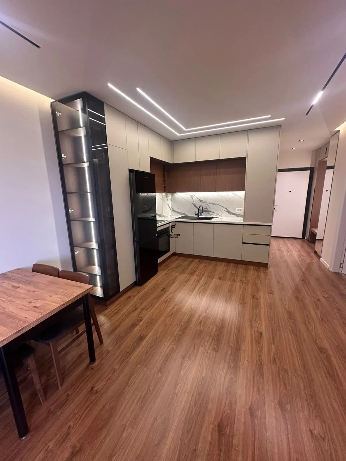 APARTAMENT ME QERA 2+1+2 LAPRAKE 1.000 EURO 3
