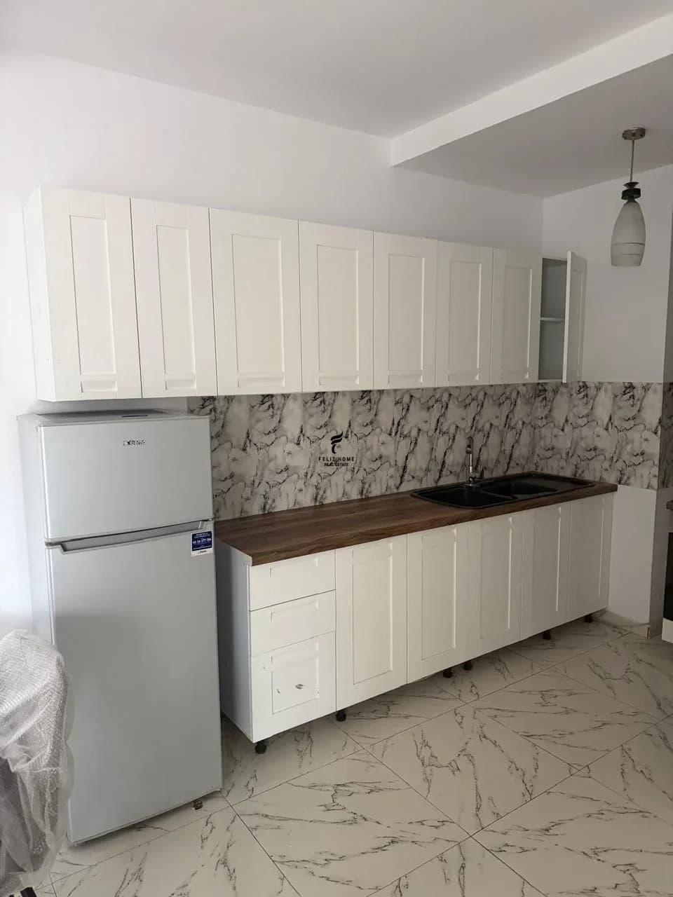 APARTAMENT ME QERA 1+1 RRUGA E KAVAJES 50.000 LEKE 4