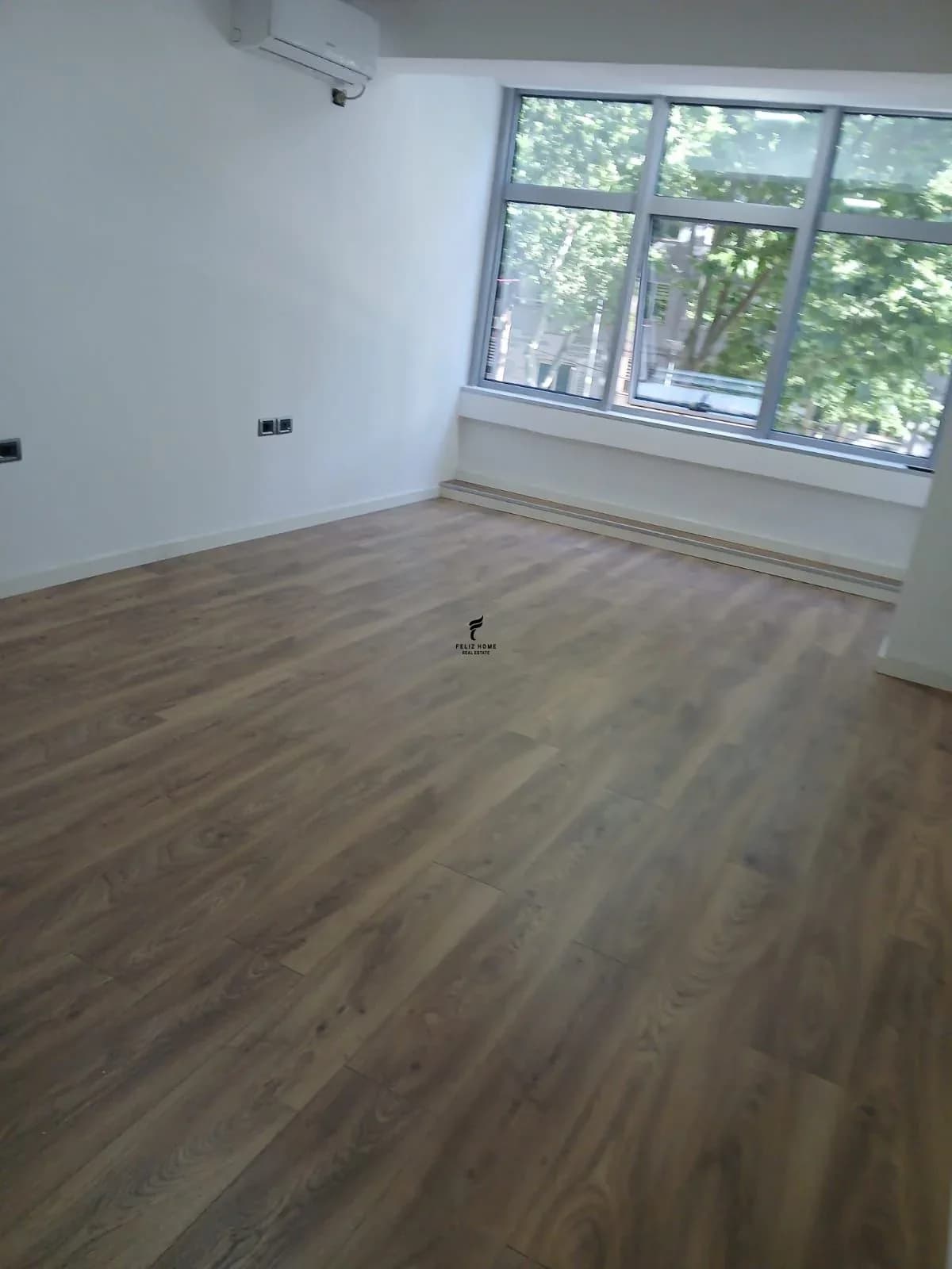 ZYRE ME QERA 73 M2 RRUGA E KAVAJES 800 EURO 2