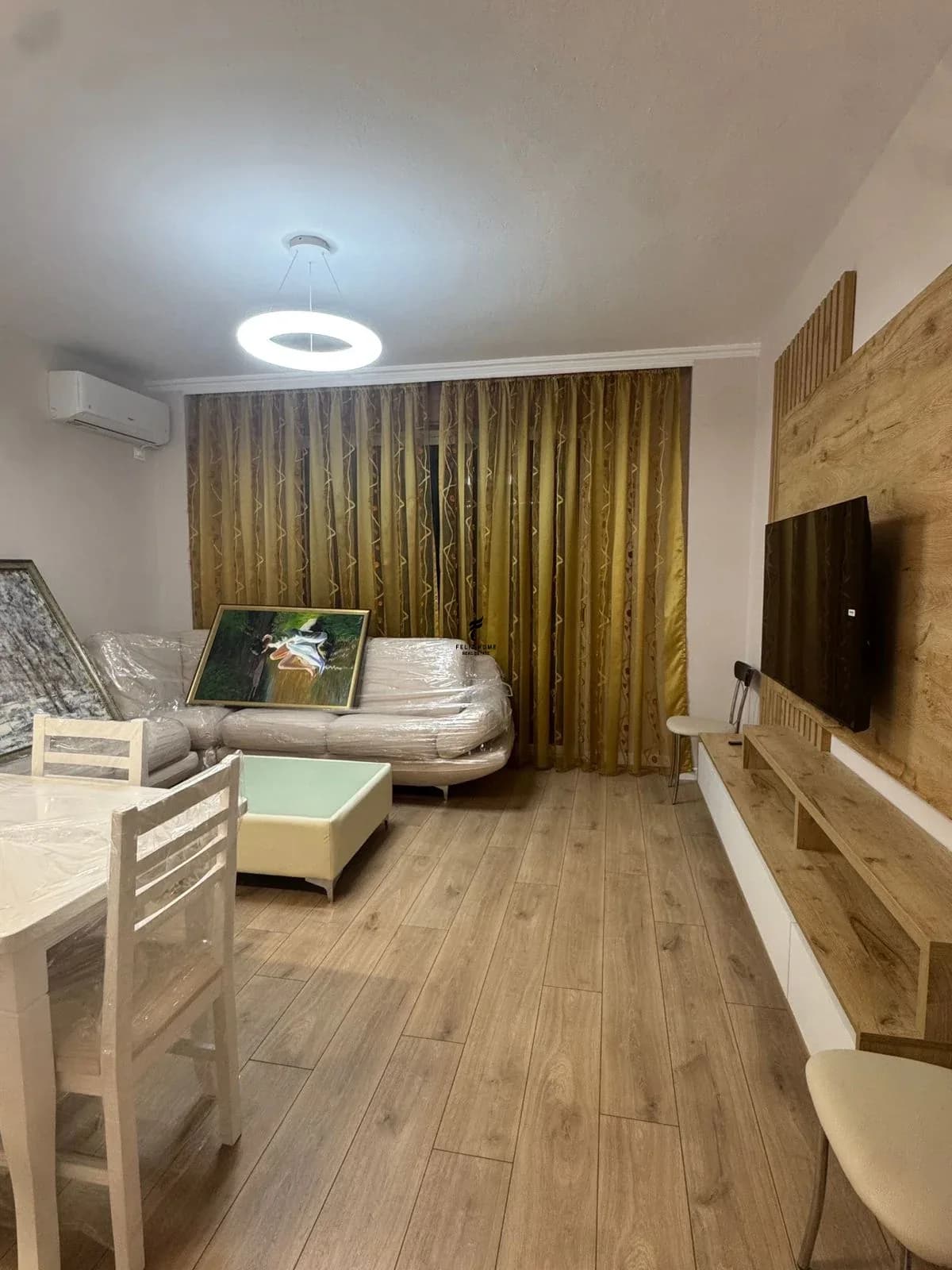 APARTAMENT ME QERA 2+1 MYSLYM SHYRI 90.000 LEKE