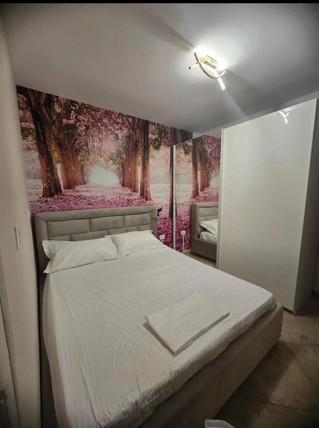 APARTAMENT ME QERA 1+1 RRUGA E BARRIKADAVE 65.000 LEKE 3