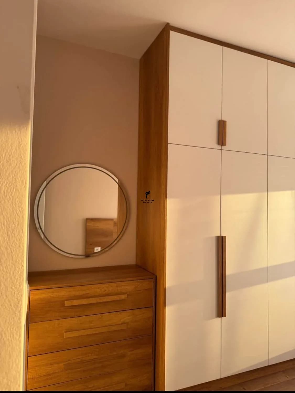 APARTAMENT ME QERA 2+1 UNIVERS CITY 55.000 LEKE 4