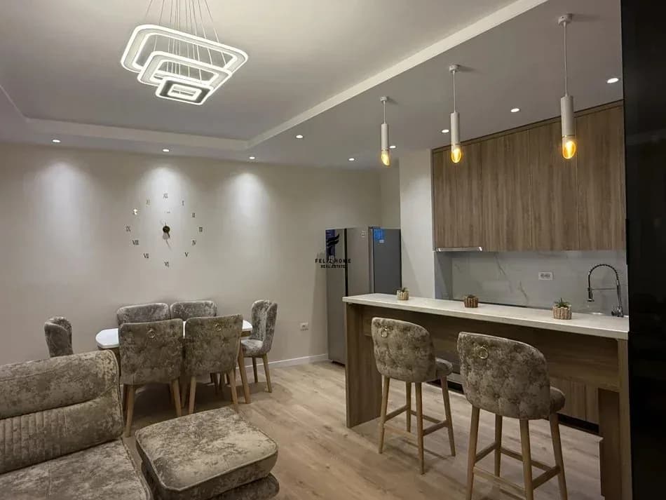 APARTAMENT ME QERA 2+1+2 LIQENI THATE 80.000 LEKE 3