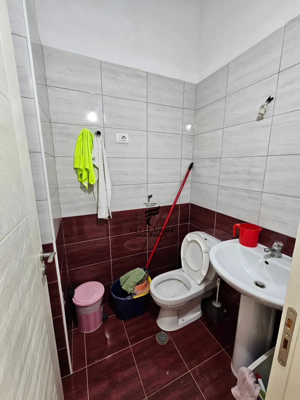 ZYRE ME QERA 56.5 M2 ASTIR 550 EURO 4