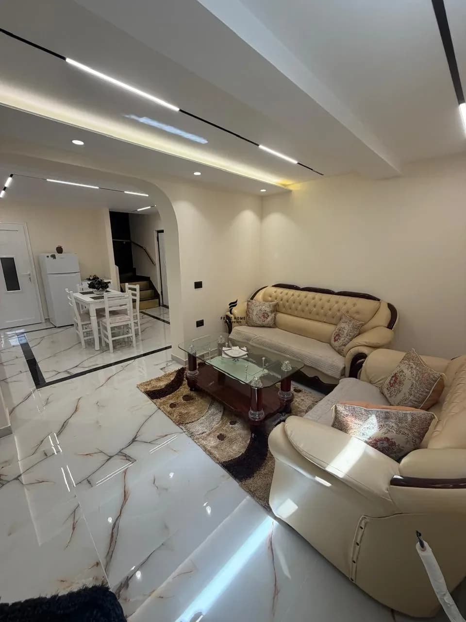 APARTAMENT ME QERA 2+1+2 RRUGA E ELBASANIT 80.000 LEKE