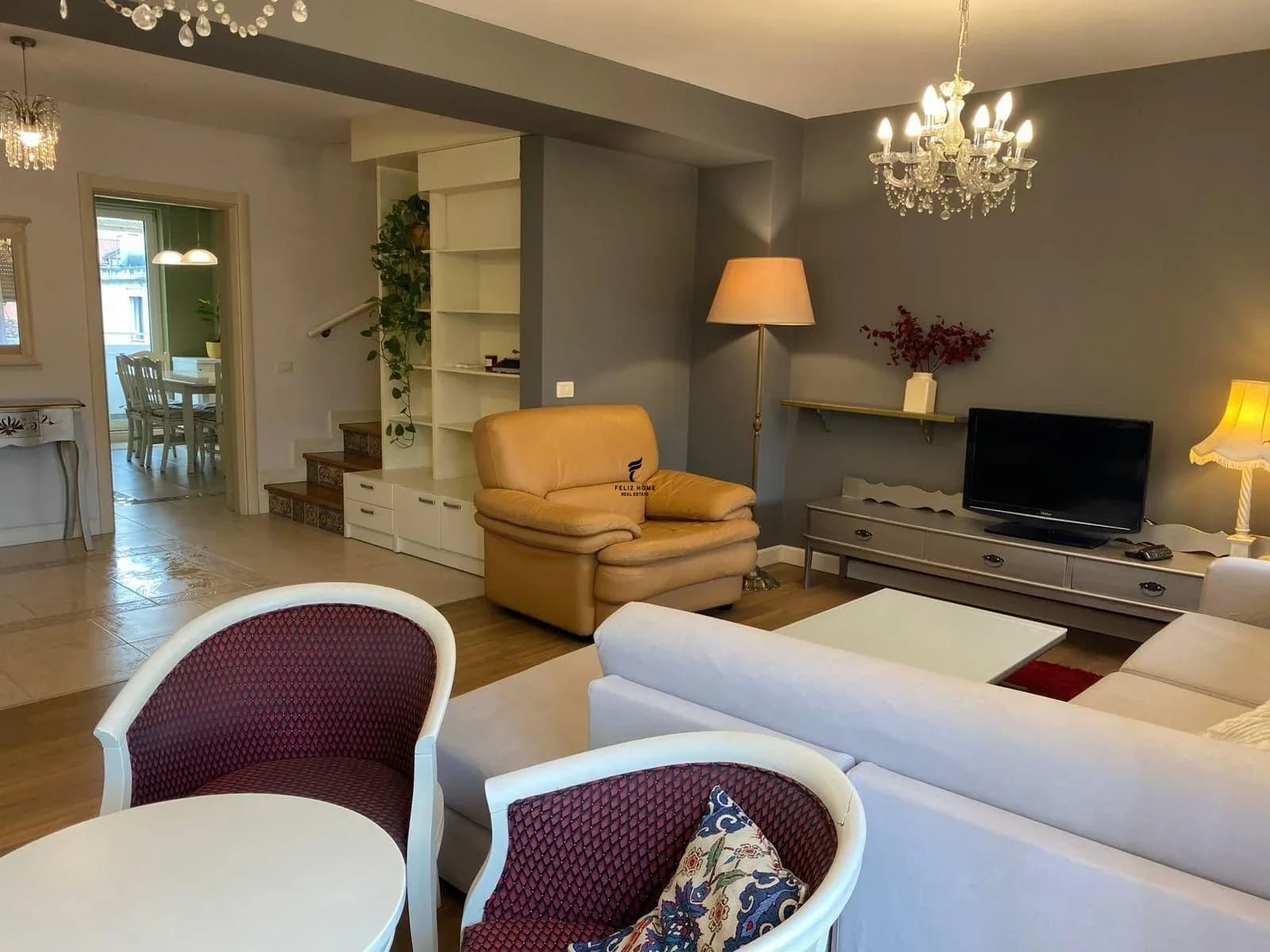 APARTAMENT DUPLEX ME QERA 3+1+2 RRUGA E DURRESIT 90.000 LEKE 2