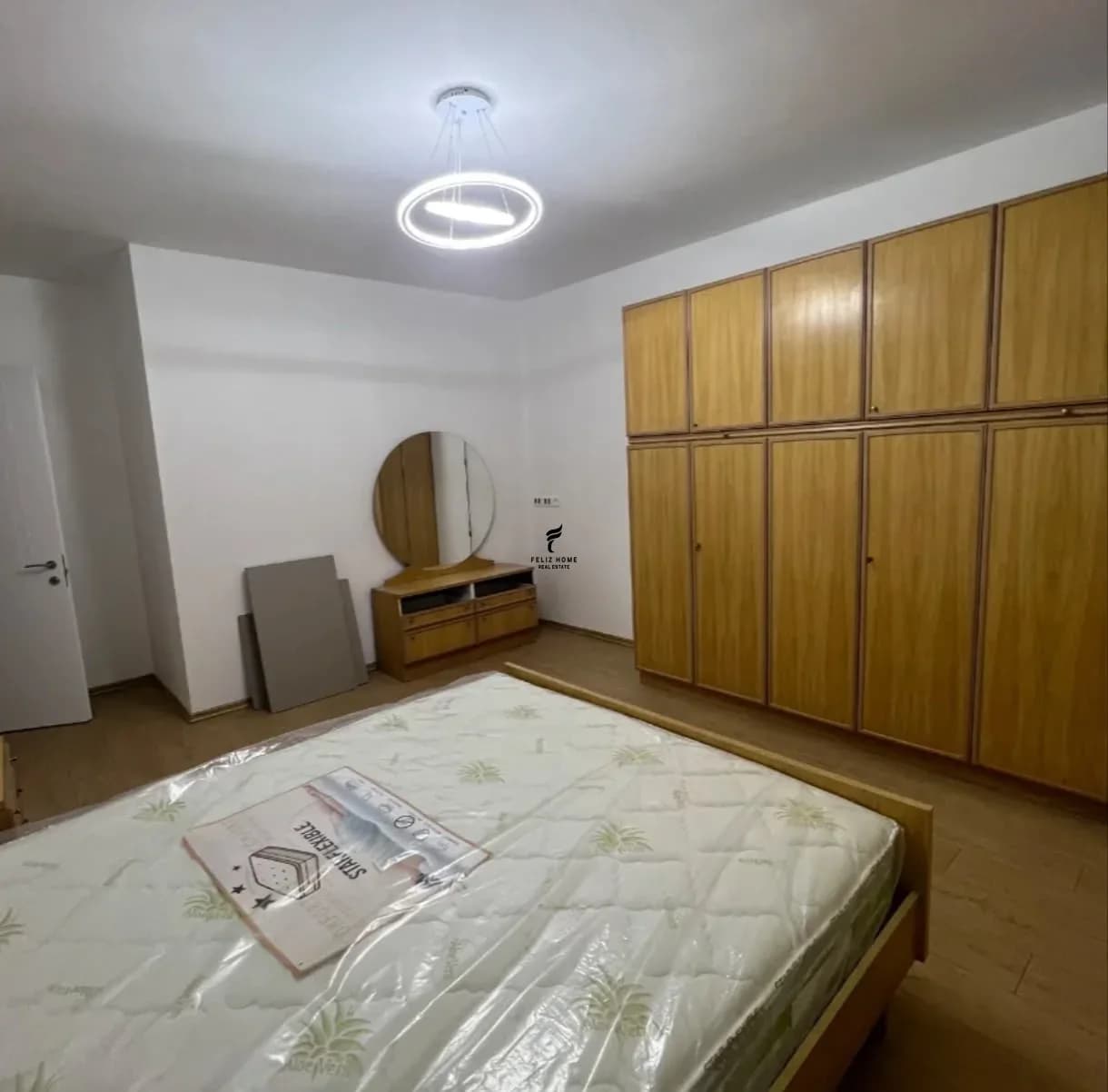 APARTAMENT ME QERA 2+1 YZBERISHT 40.000 LEKE 4