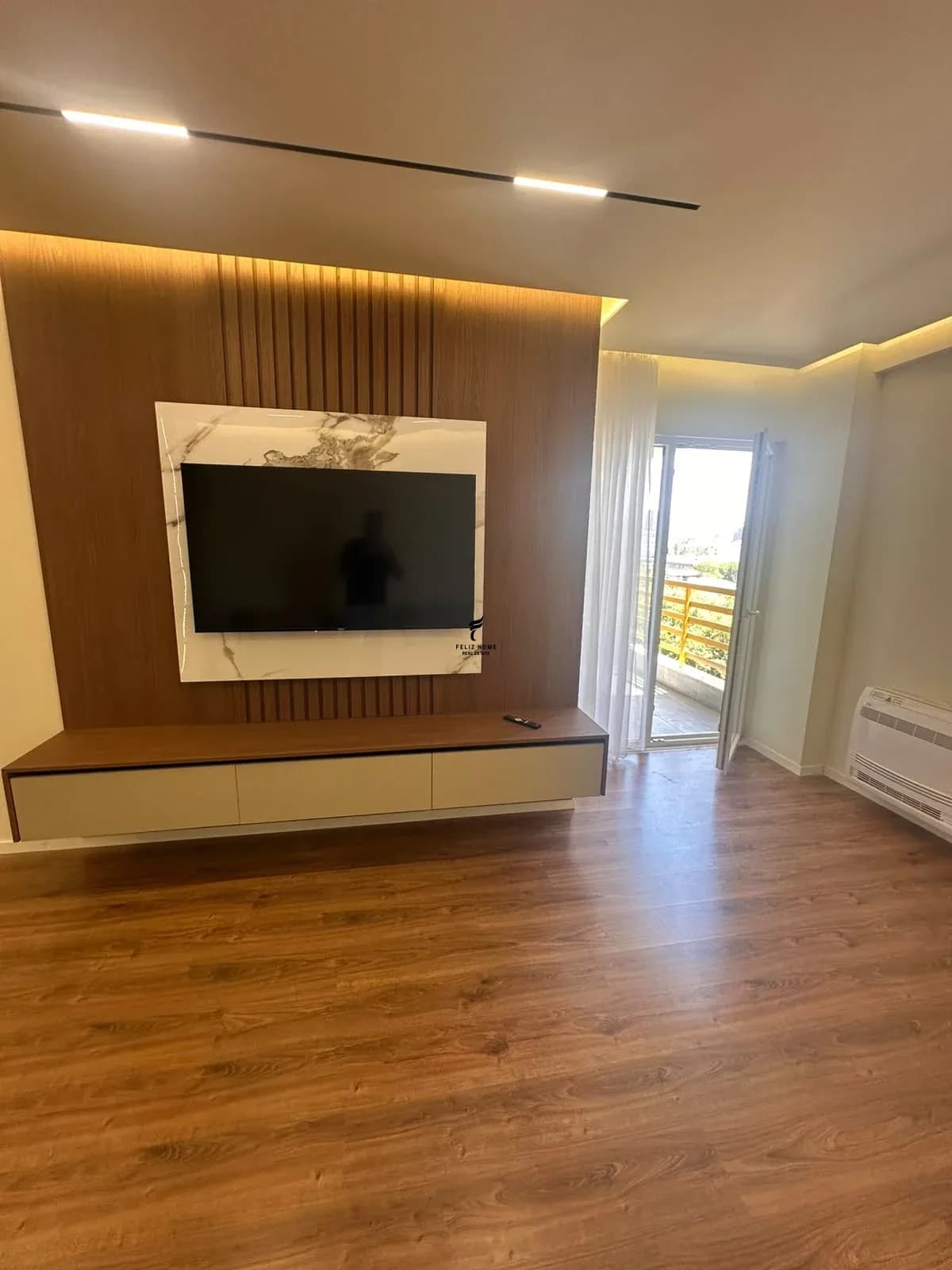 APARTAMENT ME QERA 2+1+2 LAPRAKE 1.000 EURO 2