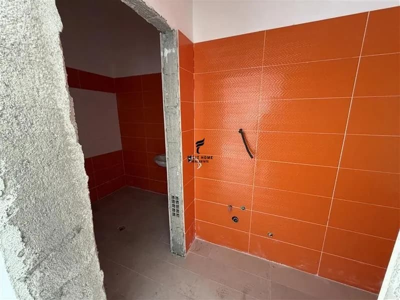 SHITET DYQAN 68 M2 LIQENI I THATE 145.000 EURO 3