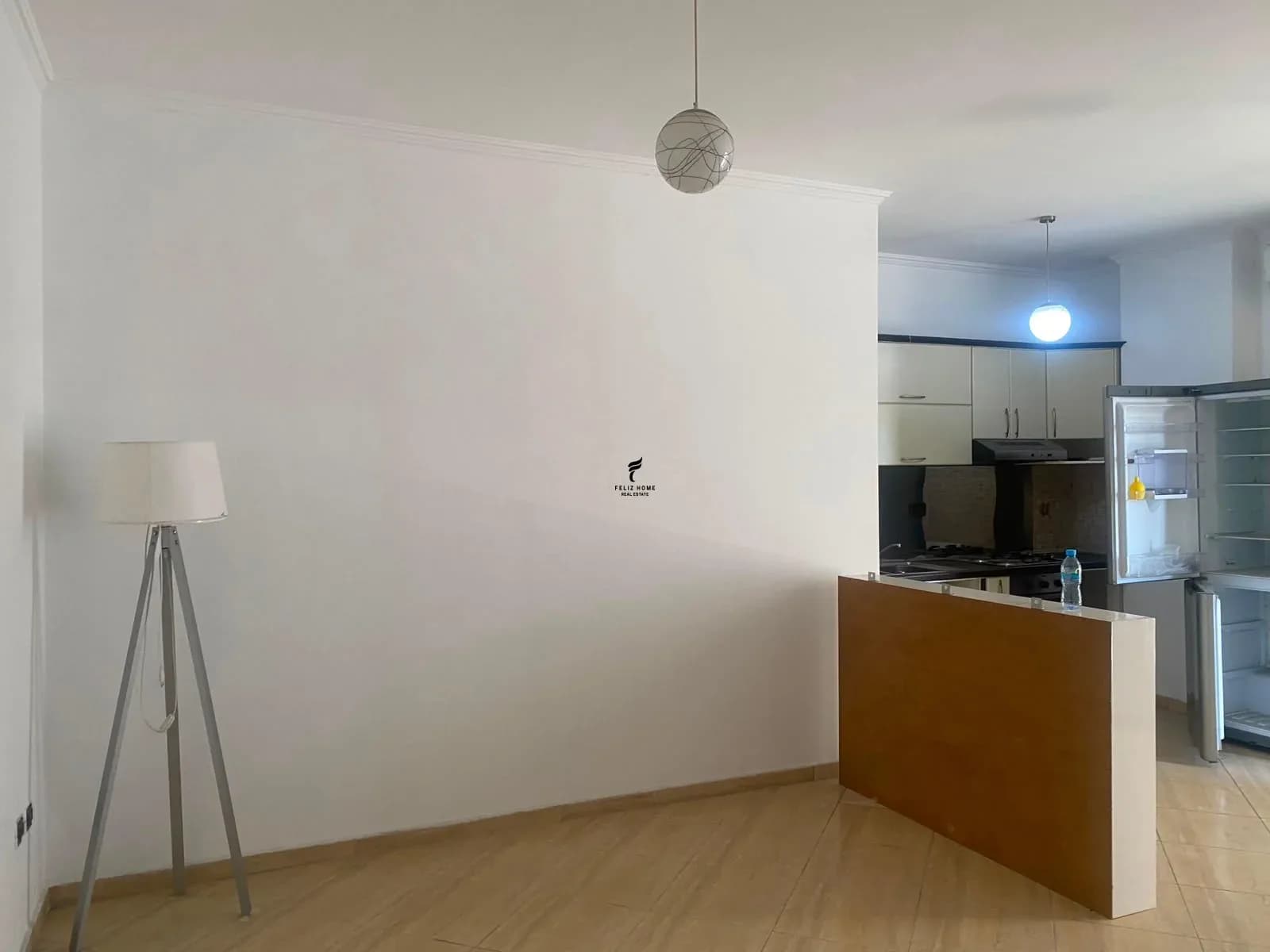APARTAMENT ME QERA 2+1 PAZARI RI 70.000 LEKE 2