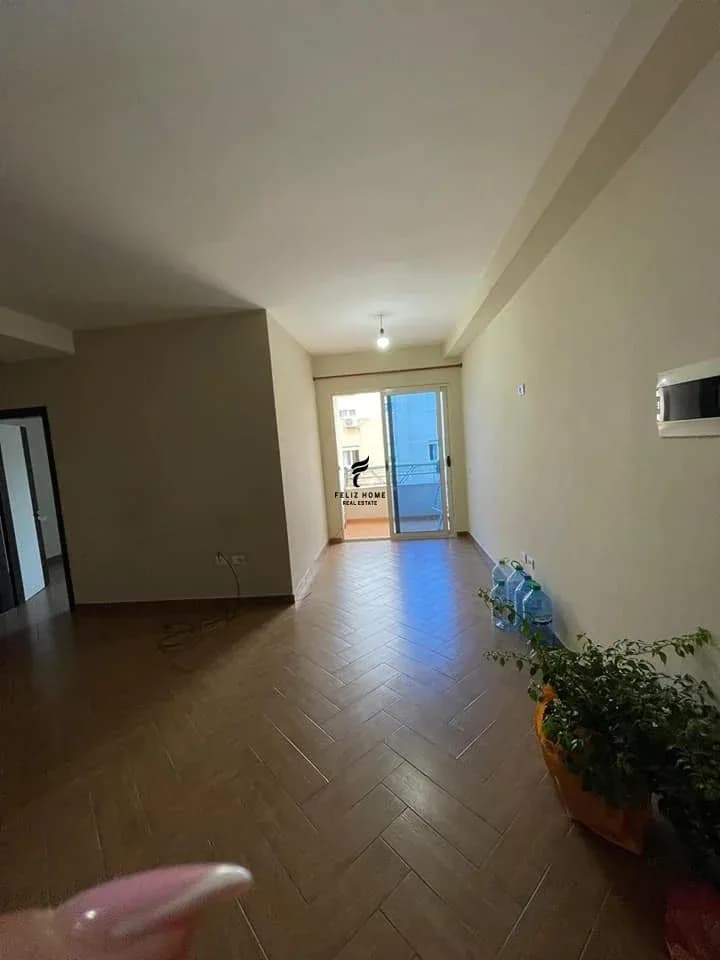 APARTAMENT ME QERA 2+1+2 ASTIR 450 EURO 2