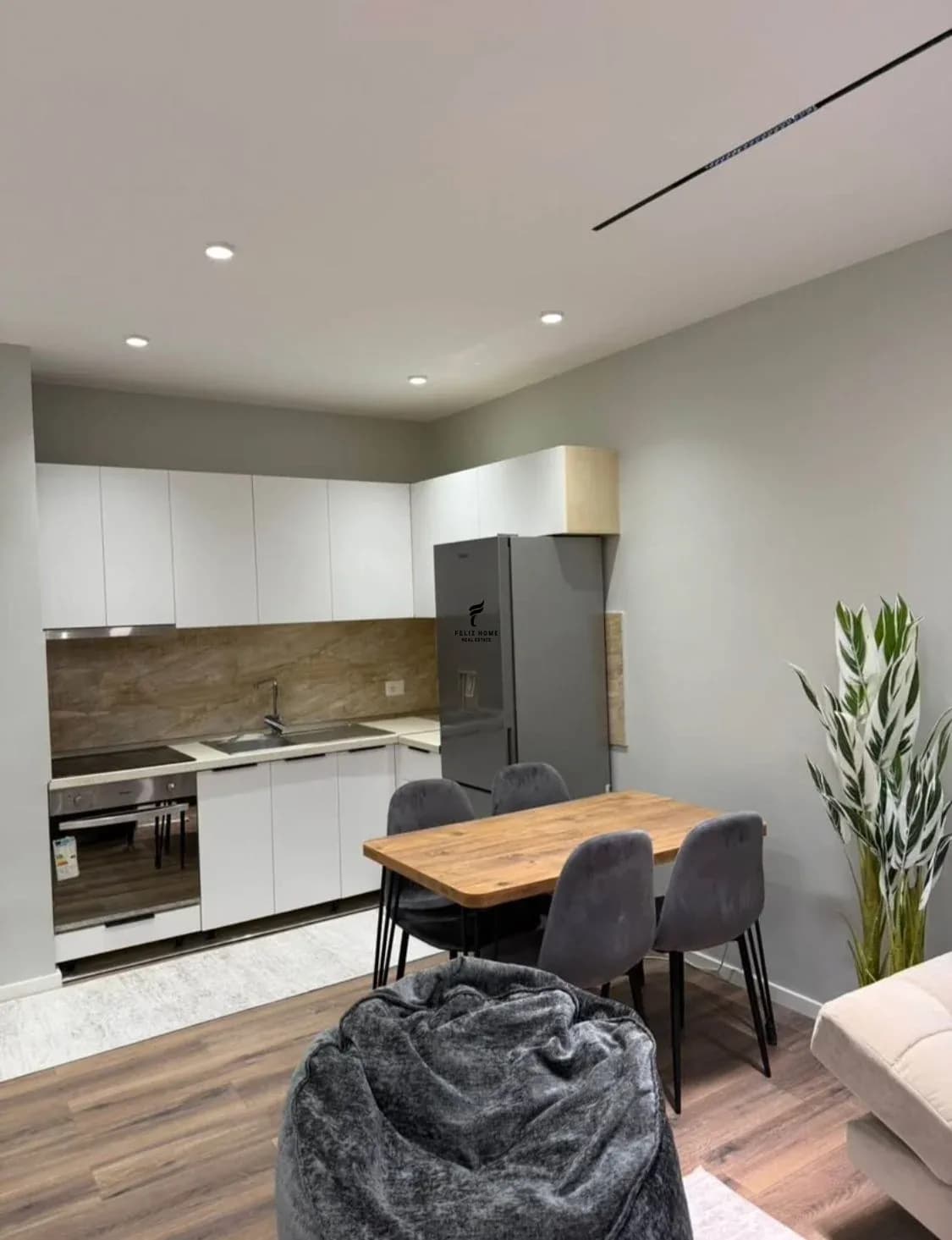 APARTAMENT ME QERA 1+1 ASTIR 55.000 LEKE 2