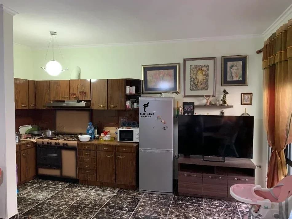 SHITET APARTAMENT 2+1 VASIL SHANTO 160.000 EURO 3