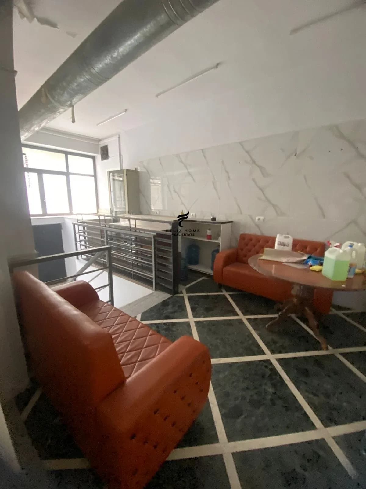 SHITET ZYRE 224 M2 BULEVARDI ZOGU I 675.000 EURO 4
