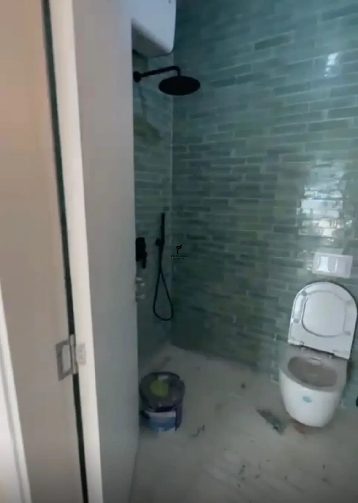 ZYRE ME QERA 125 M2 RRUGA E DIBRES 800 EURO 4