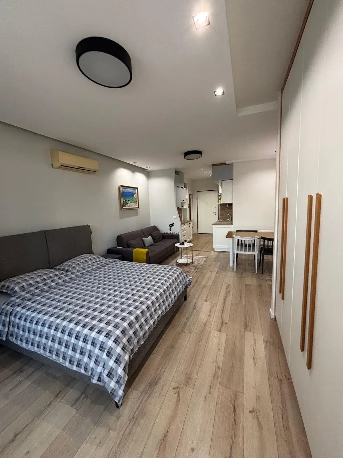 STUDIO APARTAMENT ME QERA VILAT GJERMANE 45.000 LEKE 2