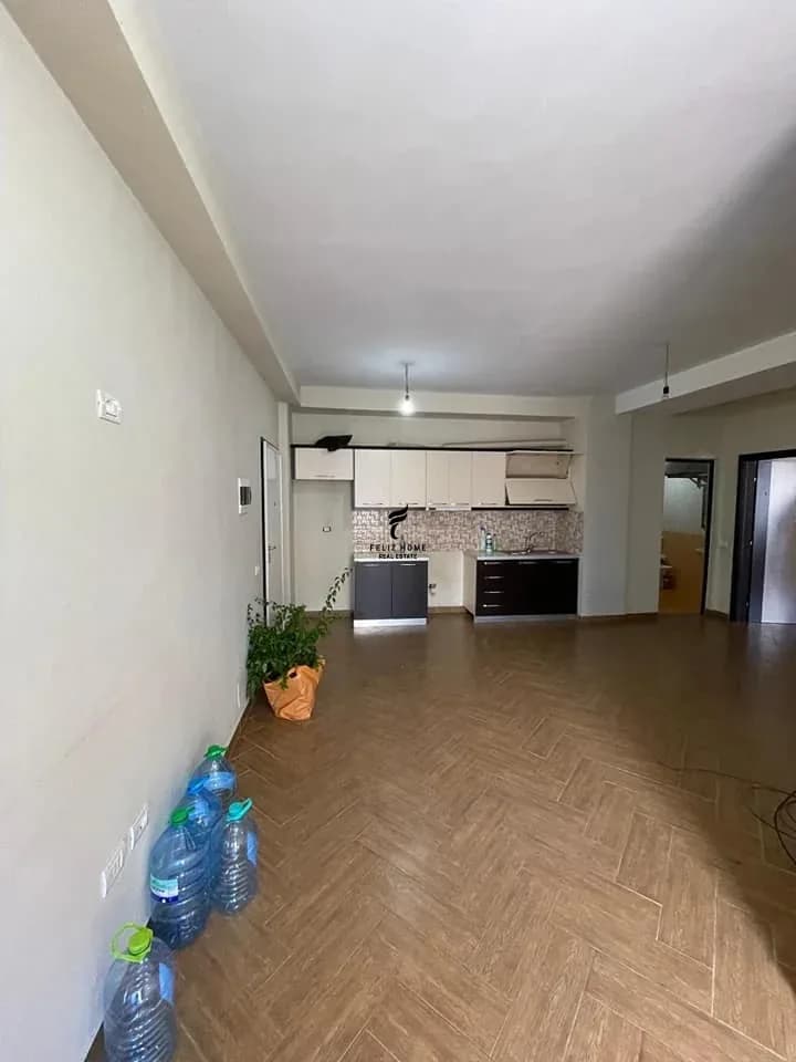 APARTAMENT ME QERA 2+1+2 ASTIR 450 EURO 3