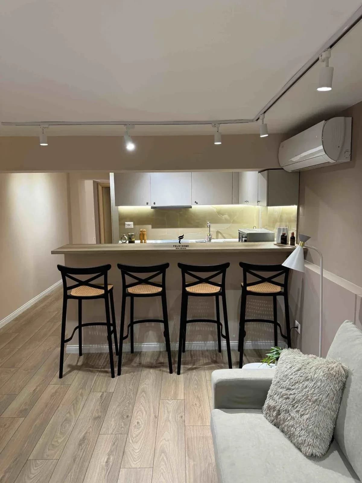 APARTAMENT ME QERA 2+1 RRUGA E ELBASANIT 65.000 LEKE 2