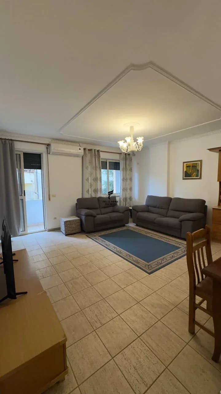 APARTAMENT ME QERA 1+1 QENDER 65.000 LEKE 2