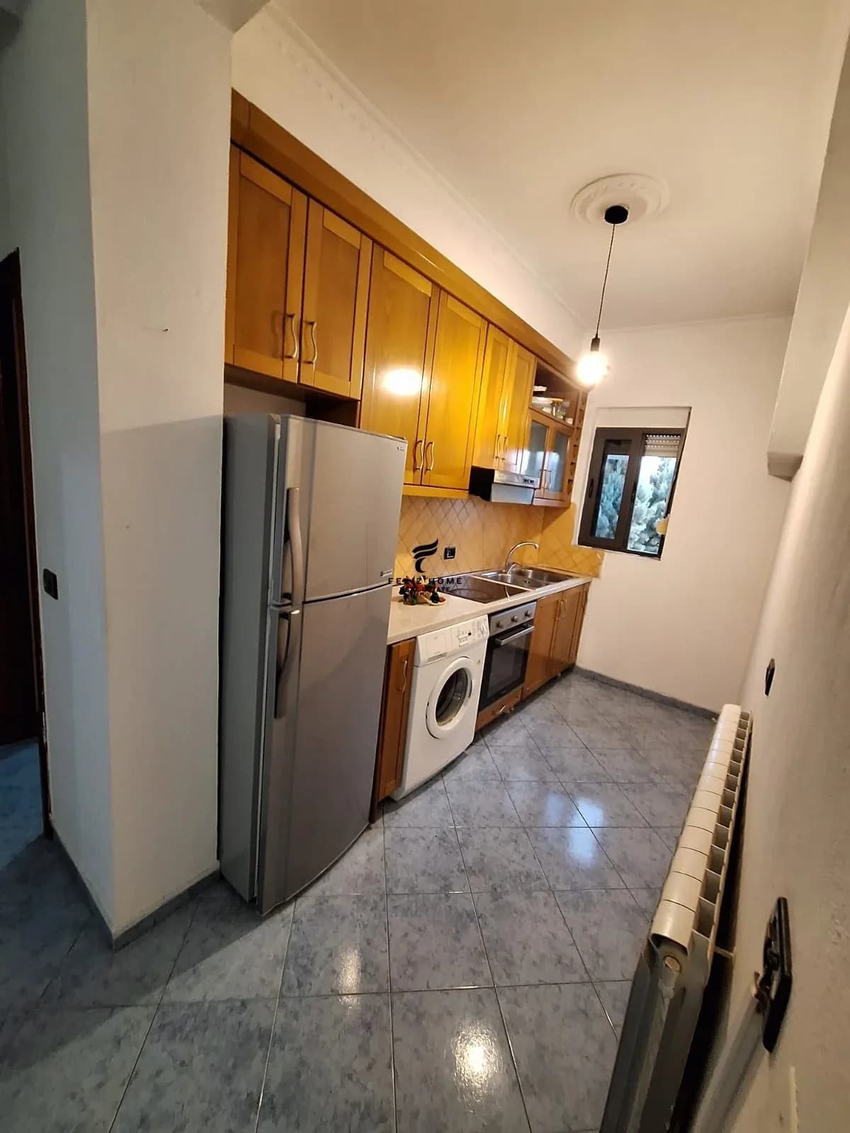 APARTAMENT ME QERA 2+1 BULEVARDI I RI 48.000 LEKE 2