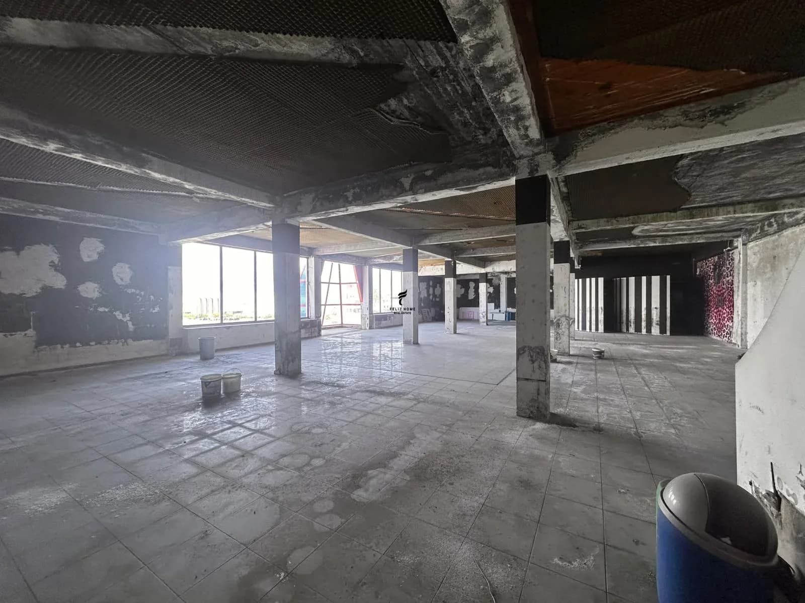 AMBIENT BIZNESI ME QERA 400M2 AUTOSTRADA TIRANE -DURRES 1.200 EURO 3