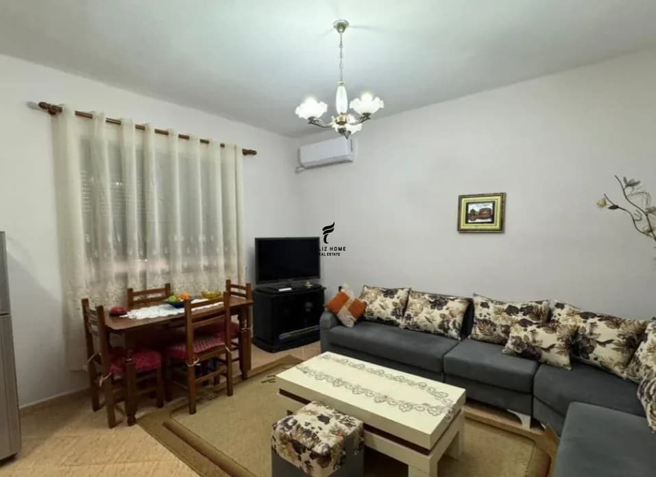 APARTAMENT ME QERA 2+1 LAPRAKE 52.000 LEKE