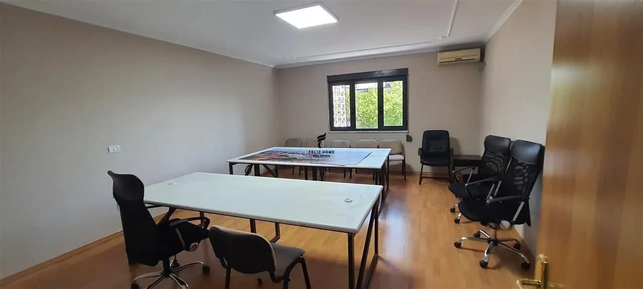 ZYRE ME QERA 160 M2 RRUGA E KAVAJES 130.000 LEKE 2