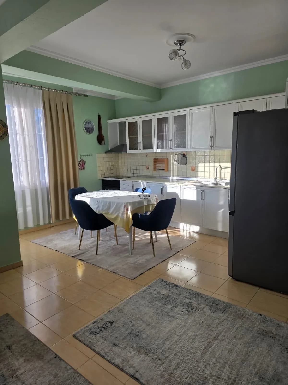 APARTAMENT ME QERA 2+1 ISH TREGU ELEKTRIK 65.000 LEKE