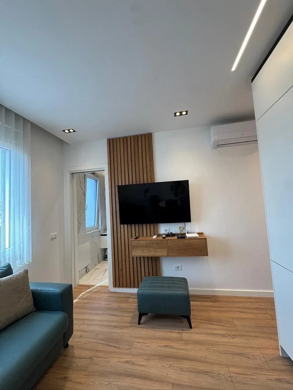 APARTAMENT ME QERA 1+1 RRUGA KAVAJES 650 EURO 2
