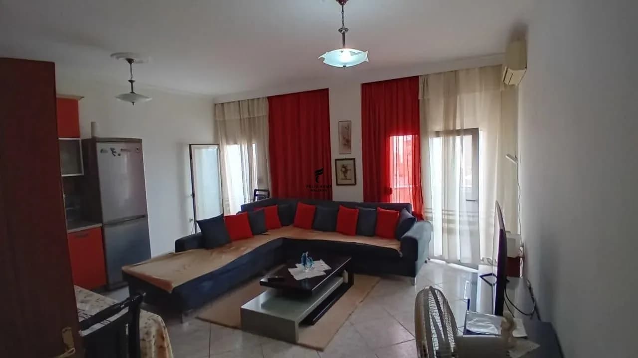 APARTAMENT ME QERA 2+1 KINOSTUDIO 50.000 LEKE