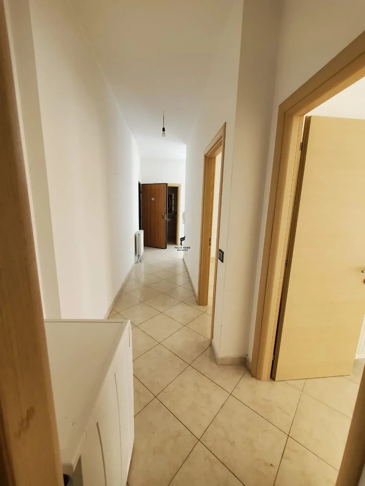 ZYRE ME QERA 110 M2 KOMUNA E PARISIT 1430 EURO 4