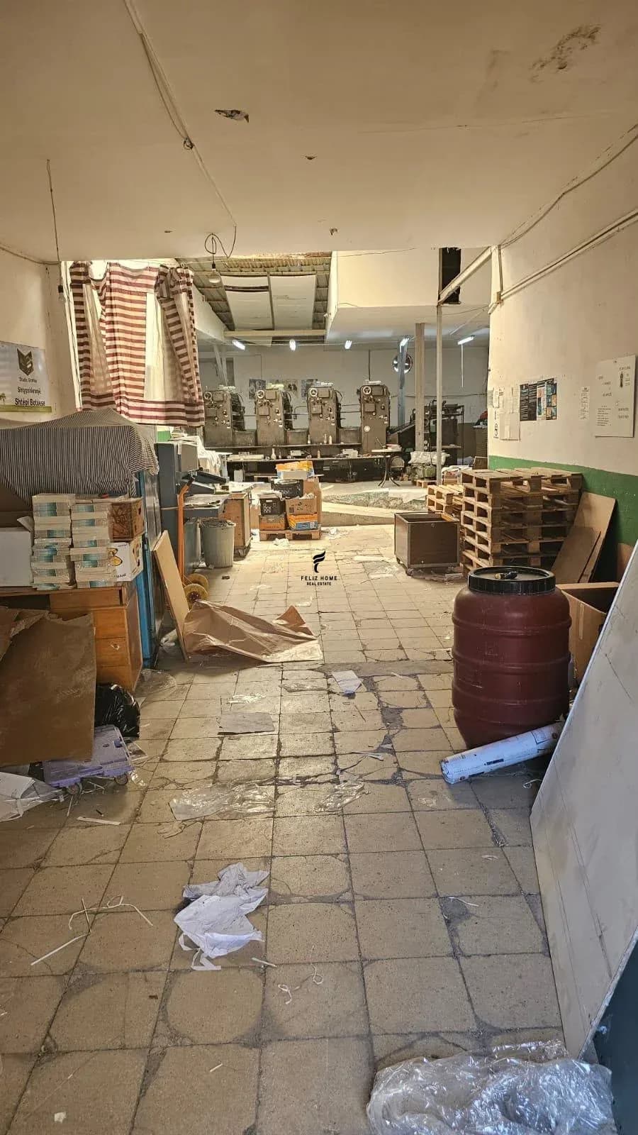 MAGAZINE ME QERA 600 M2 SAUKU I RI 200.000 LEKE 2