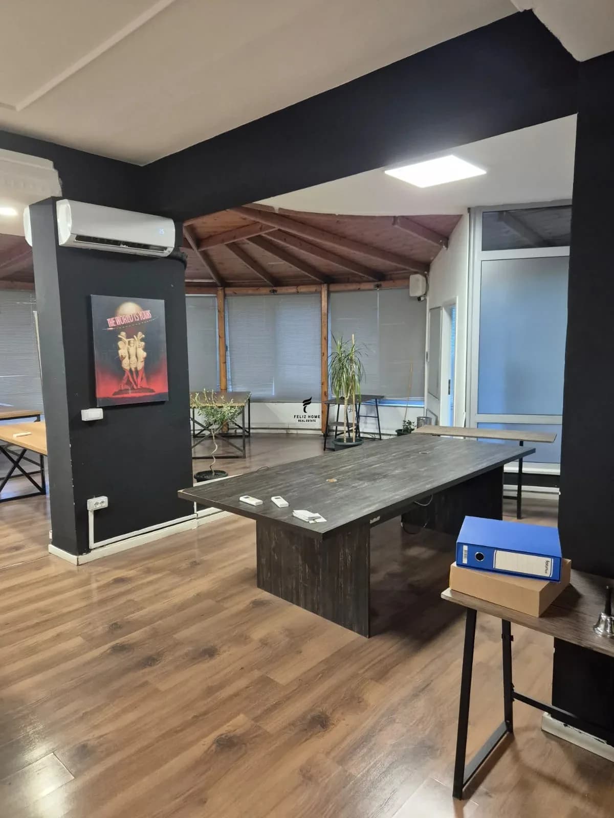 ZYRE ME QERA 154 M2 RRUGA E KAVAJES 90.000 LEKE 2
