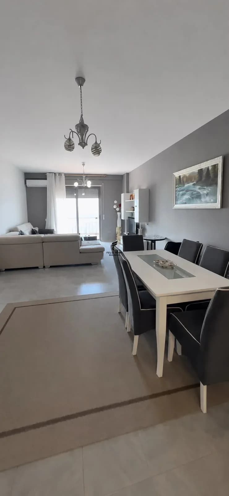 SHITET APARTAMENT 2+1 VLORE 34.500.000 LEKE