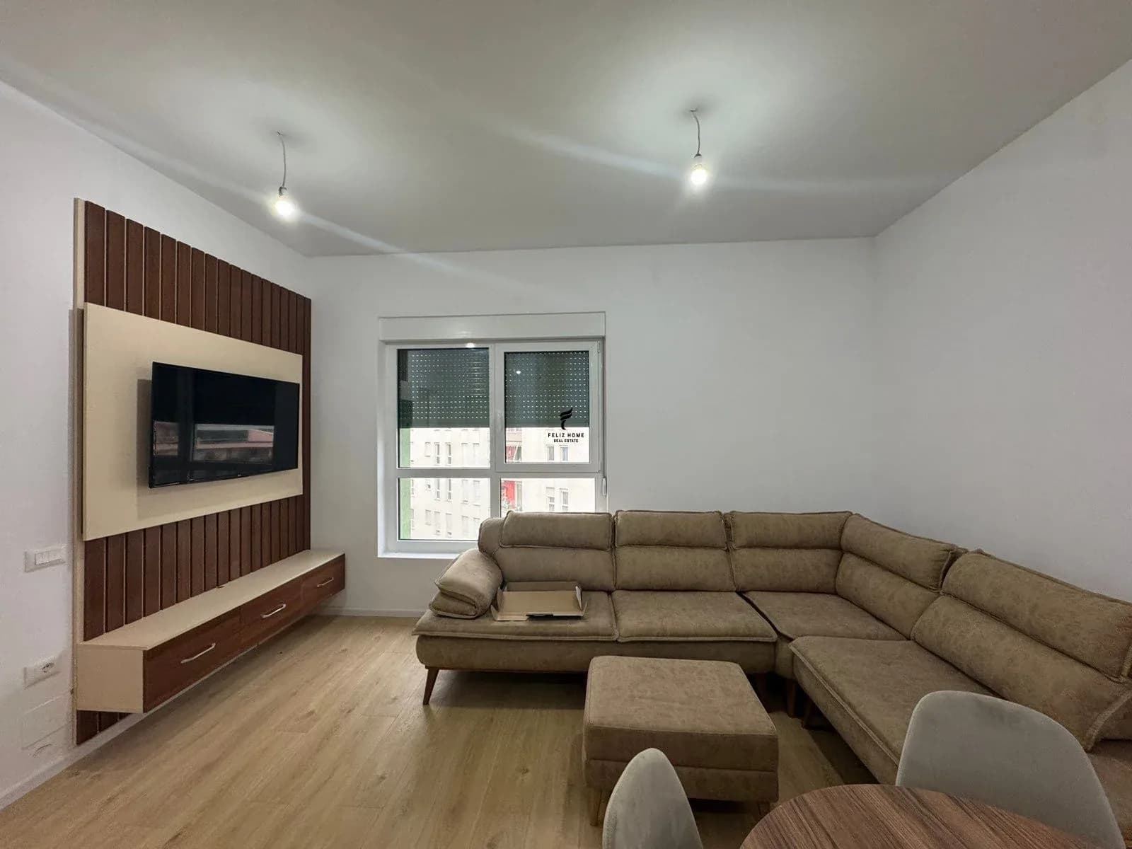 APARTAMENT ME QERA 1+1 ALI DEMI 50.000 LEKE