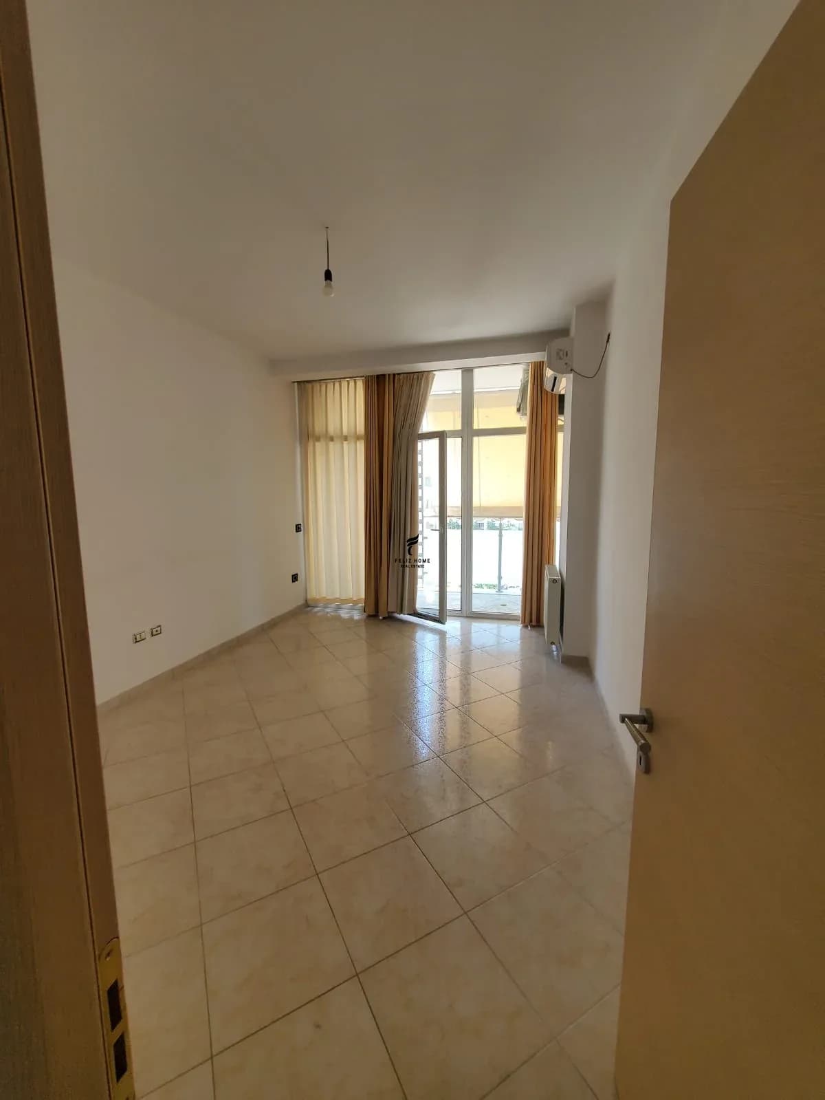SHITET APARTAMENT 2+1 KOMUNA E PARISIT 365.000 EURO 3