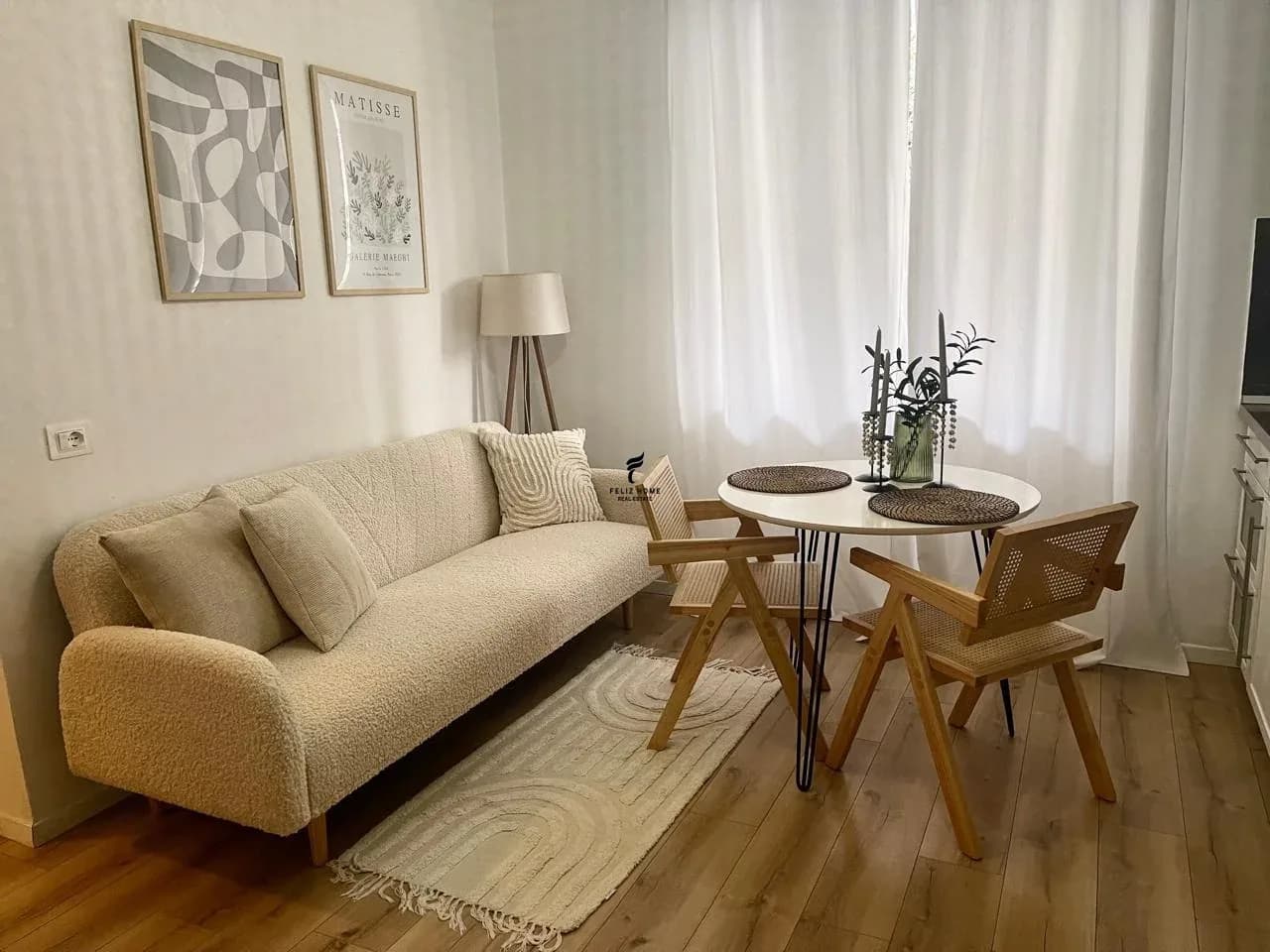 APARTAMENT ME QERA 1+1 STACIONI I TRENIT 45.000 LEKE 3