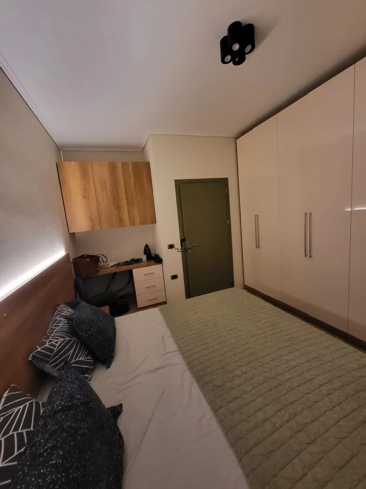 SHITET APARTAMENT 1+1 ISH TREGU ELEKTRIK 150.000 EURO 3