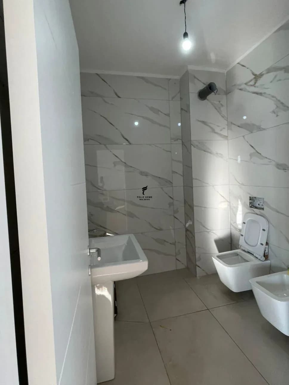 APARTAMENT ME QERA 1+1 BULEVARDI RI 55.000 LEKE 3