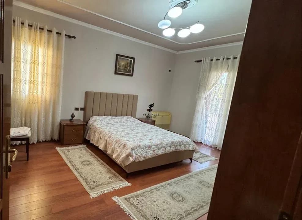 APARTAMENT ME QERA 2+1 RRUGA E DIBRES 50.000 LEKE 3